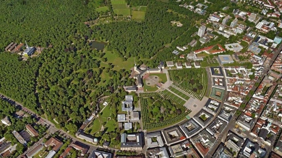 缩短整整两, src, 德国队在皮