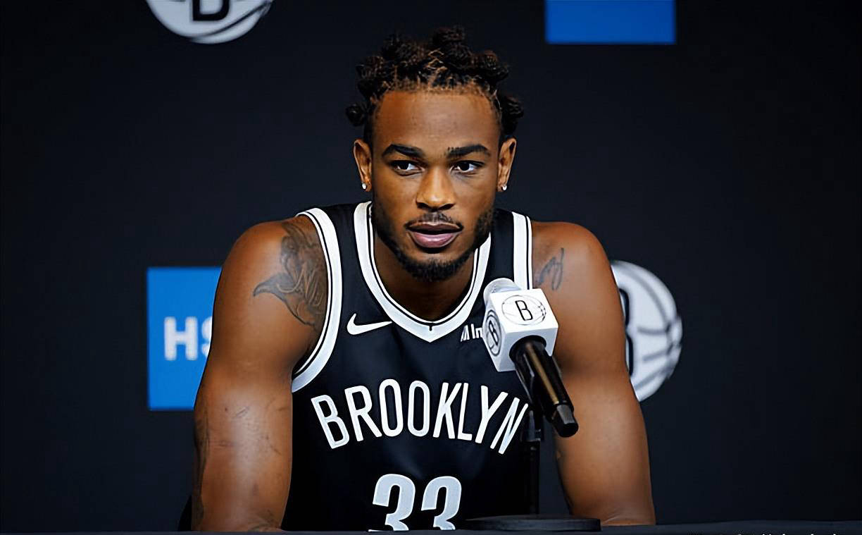 他认为托马, 年合同